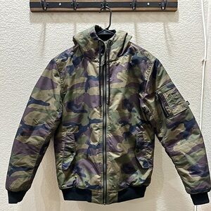 Men’s jacket (Vans) medium